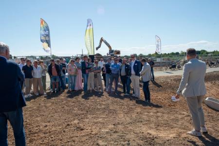 Officiële starthandeling Hoenderpark Ottersum 15-05-2025 (4).jpeg