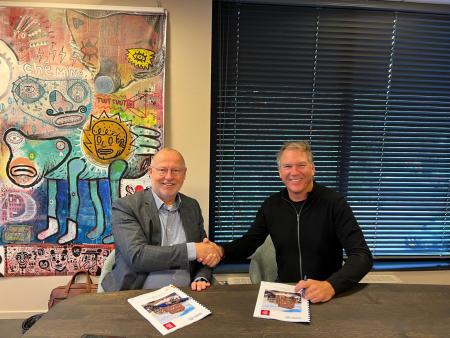 Ondertekening AOK Poststaete Venray.jpeg