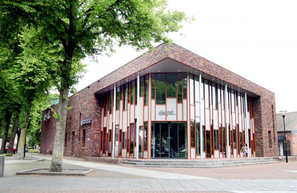 Uitbreiding en herbouw gemeenschapshuis