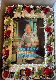 Fototaart jubileum Renée Stoffels 25 jaar in dienst.jpg