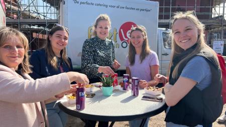 Hoogste punt viering Veulen 21-03-2025 (3).jpeg