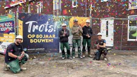 Team Venray met confetti (2).jpg