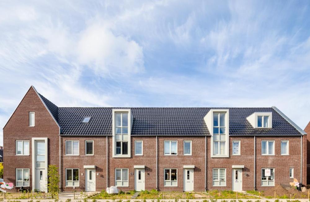 16 woningen aan den heuvel