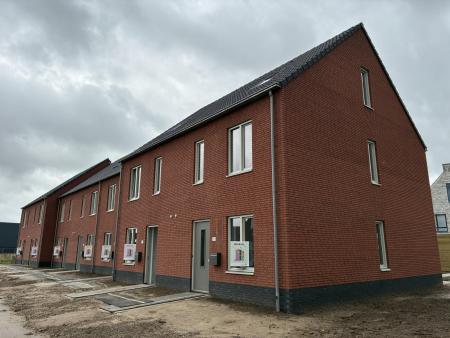 Sleutels nieuwe bewoners Beugen 28-10-2025 (3).jpg